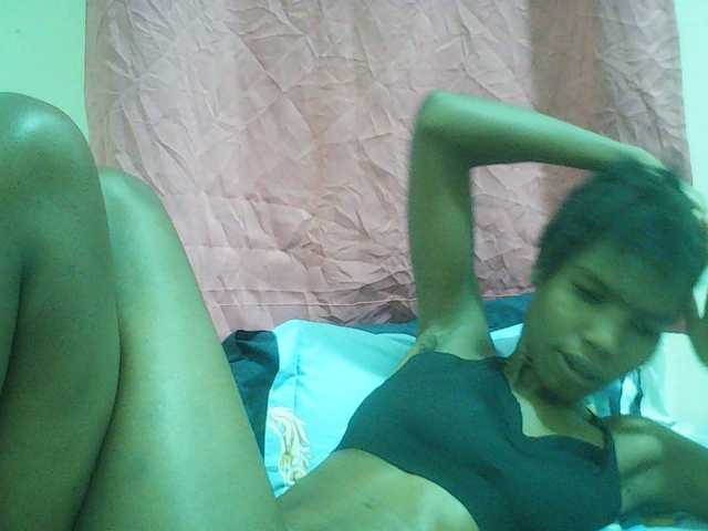Beautyviny2 live cam on BongaCams