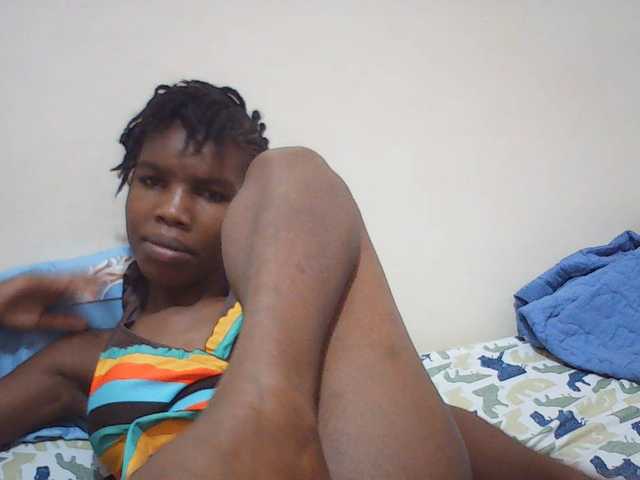 Beautyviny2 live cam on BongaCams