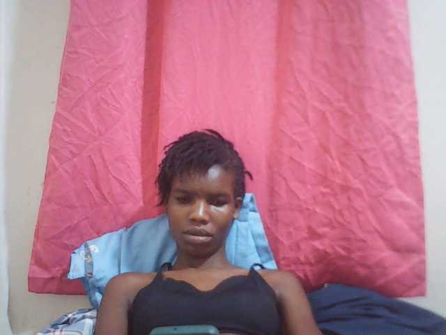 Beautyviny2 live cam on BongaCams