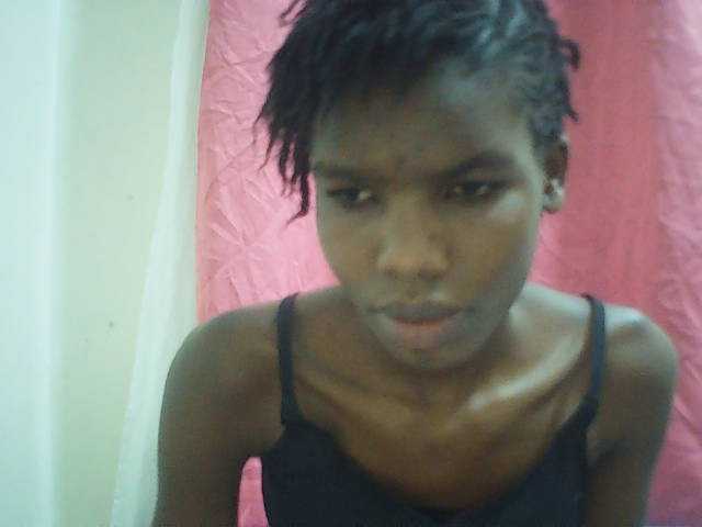 Beautyviny2 live cam on BongaCams