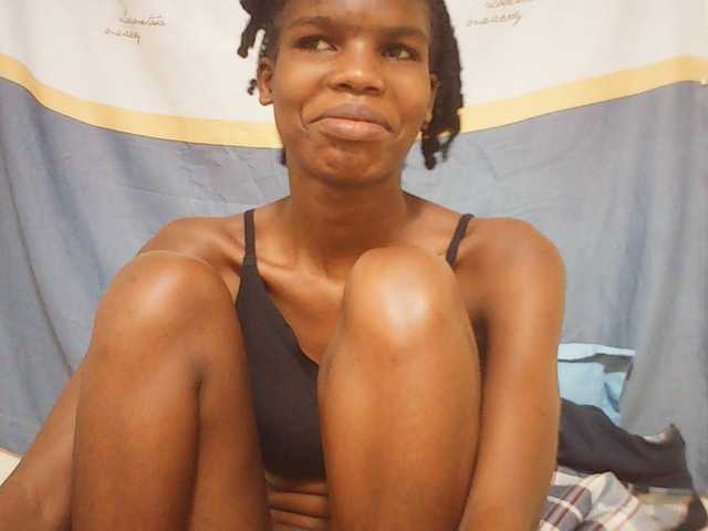 Beautyviny2 live cam on BongaCams