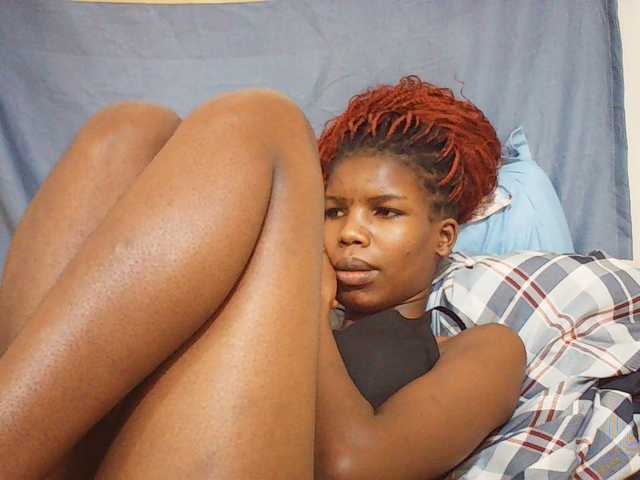 Beautyviny2 live cam on BongaCams