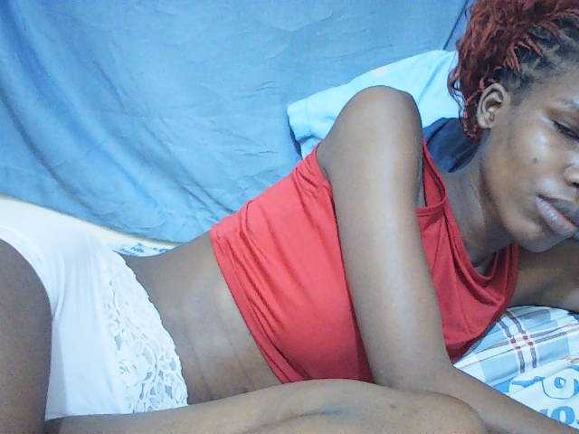 Beautyviny2 live cam on BongaCams