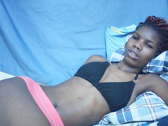 Beautyviny2 live cam on BongaCams