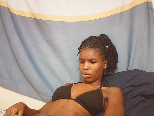 Beautyviny2 live cam on BongaCams