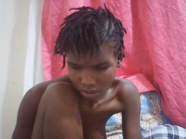 Beautyviny2 live cam on BongaCams