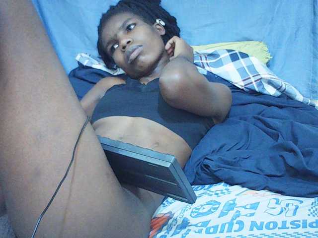 Beautyviny2 live cam on BongaCams