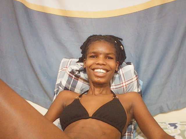 Beautyviny2 live cam on BongaCams
