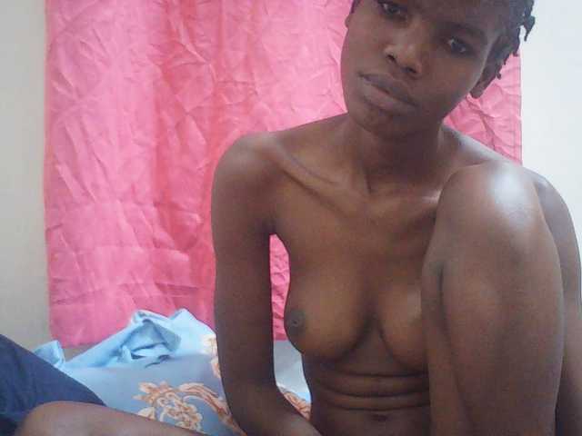 Beautyviny2 live cam on BongaCams