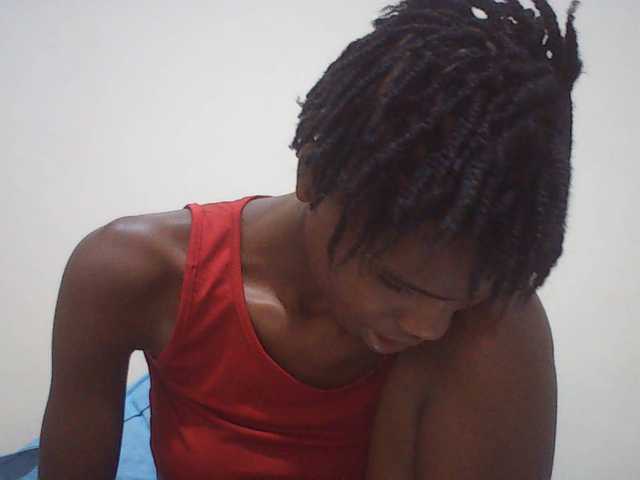 Beautyviny2 live cam on BongaCams