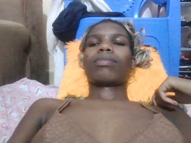 Beautyviny2 live cam preview