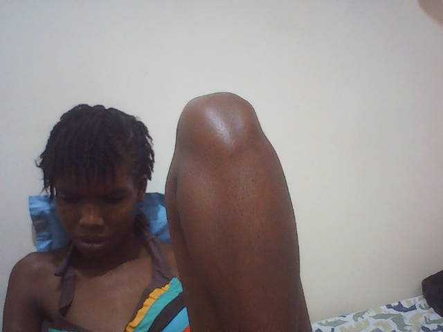 Beautyviny2 live cam on BongaCams