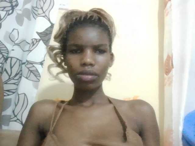 Beautyviny2, en vivo ahora en BongaCams