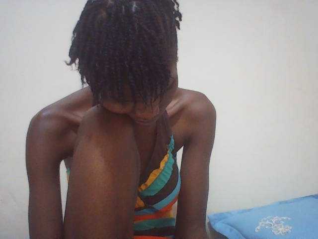 Beautyviny2 live cam on BongaCams