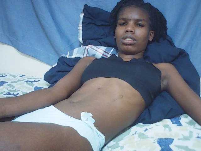 Beautyviny2 live cam on BongaCams