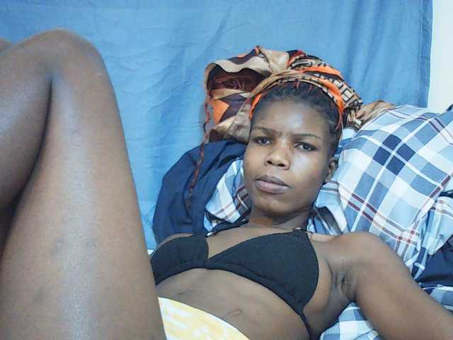 Beautyviny2 live cam on BongaCams