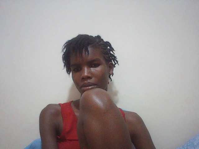 Beautyviny2 live cam on BongaCams