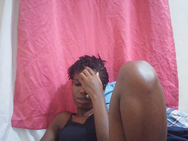 Beautyviny2 live cam on BongaCams