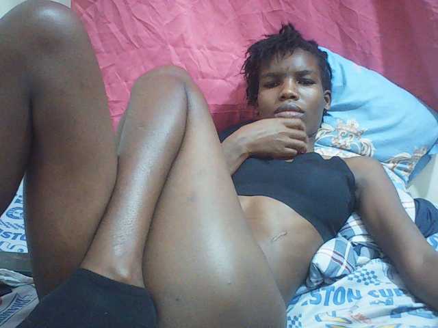 Beautyviny2 live cam on BongaCams