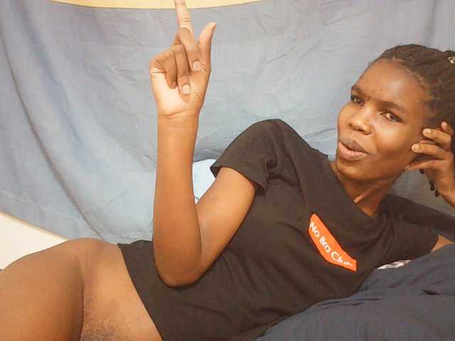 Beautyviny2 live cam on BongaCams