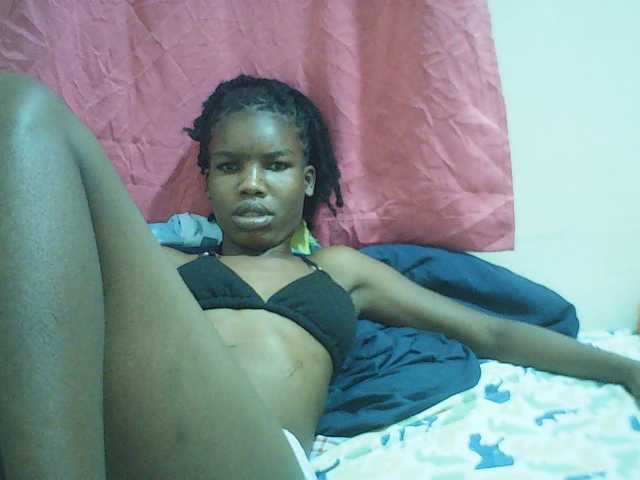 Beautyviny2 live cam on BongaCams