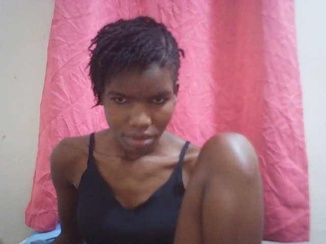 Beautyviny2 live cam on BongaCams