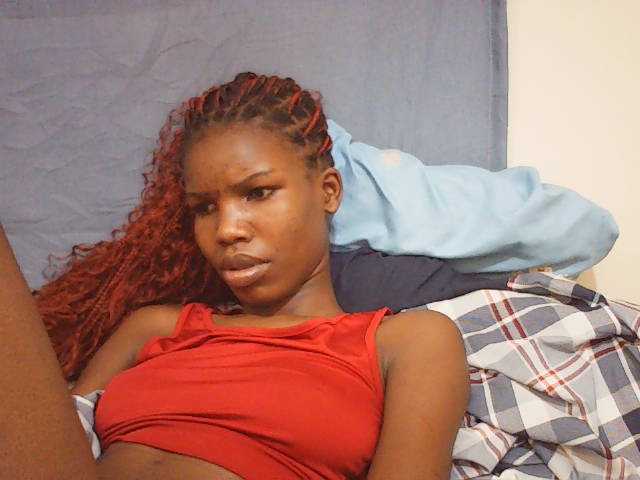 Beautyviny2 live cam on BongaCams