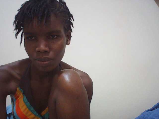 Beautyviny2 live cam on BongaCams