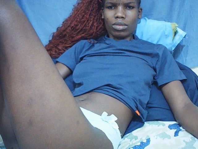 Beautyviny2 live cam on BongaCams
