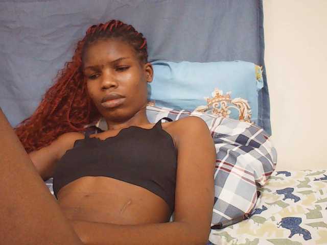 Beautyviny2 live cam on BongaCams