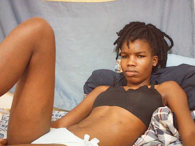 Beautyviny2 live cam on BongaCams