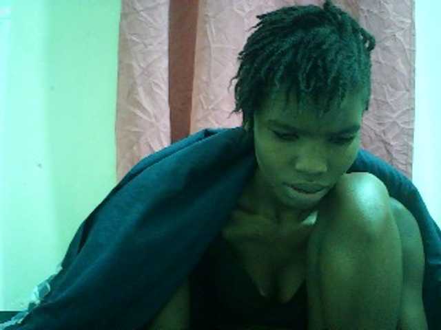 Beautyviny2 live cam on BongaCams