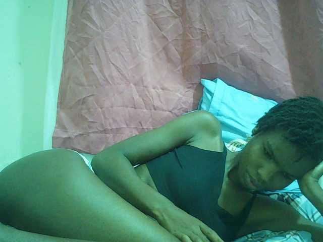 Beautyviny2 live cam on BongaCams