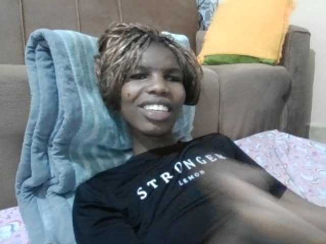 Beautyviny2 live cam preview