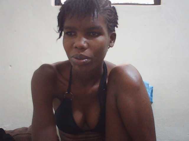 Beautyviny2 live cam on BongaCams