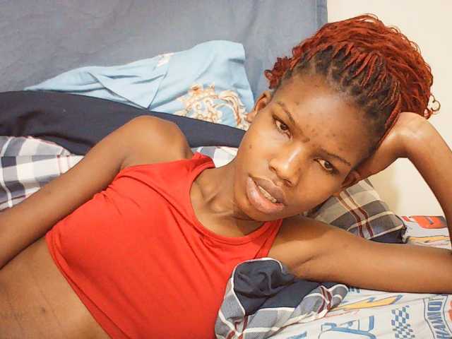 Beautyviny2 live cam on BongaCams