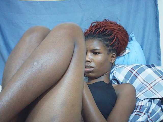 Beautyviny2 live cam on BongaCams