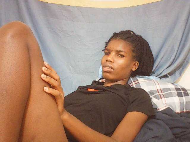 Beautyviny2 live cam on BongaCams