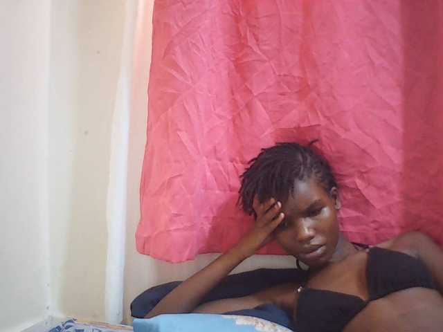 Beautyviny2 live cam on BongaCams
