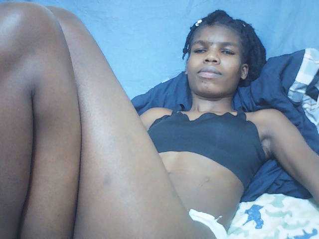 Beautyviny2 live cam on BongaCams