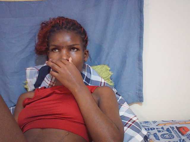 Beautyviny2 live cam on BongaCams