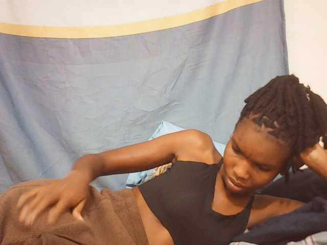 Beautyviny2 live cam on BongaCams