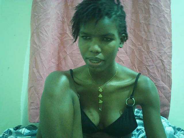 Beautyviny2 live cam on BongaCams