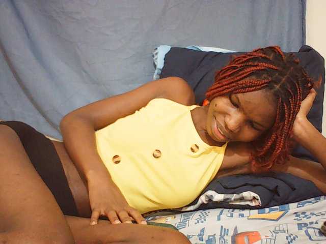 Beautyviny2 live cam on BongaCams