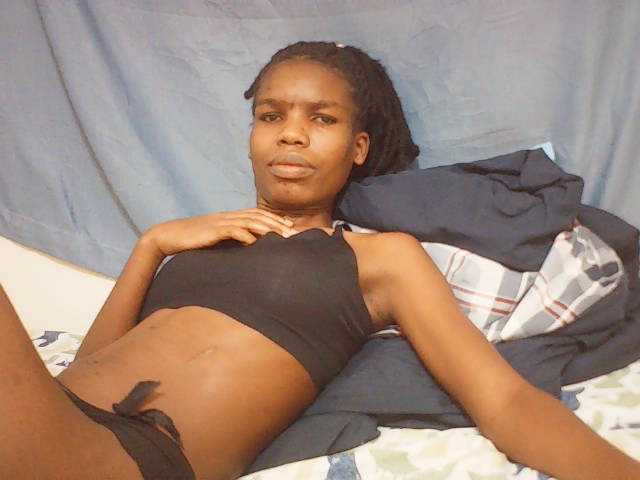 Beautyviny2 live cam on BongaCams