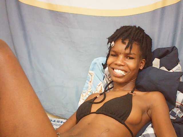 Beautyviny2 live cam on BongaCams