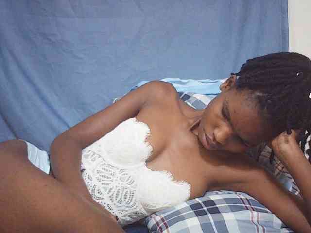 Beautyviny2 Live Webcam on BongaCams