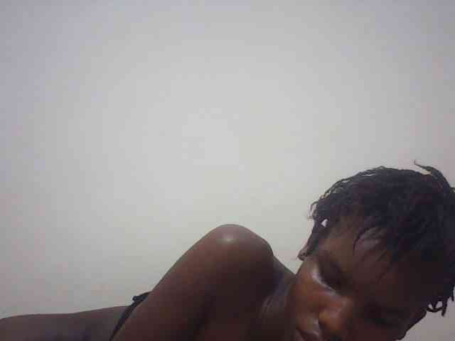 Beautyviny2 Live Webcam on BongaCams