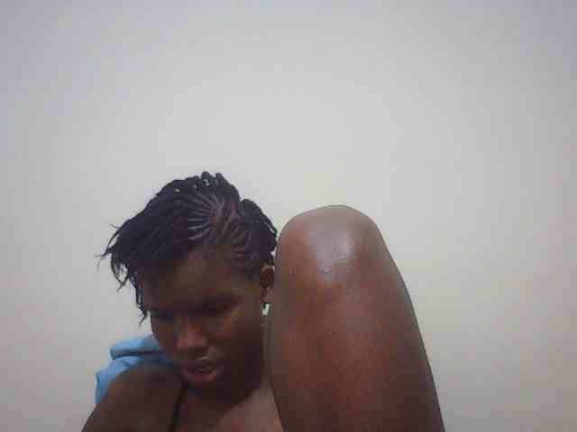 Beautyviny2 Live Webcam on BongaCams