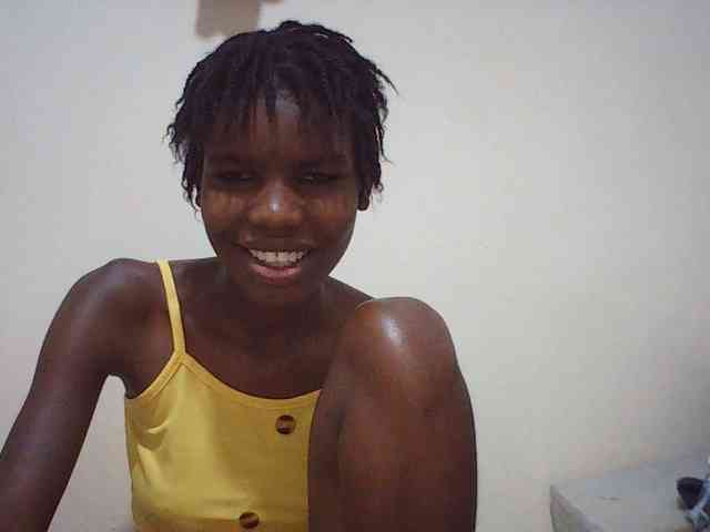 Beautyviny2 Live Webcam on BongaCams